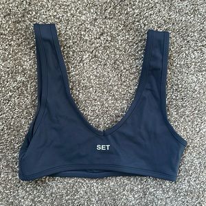 SET Active Sportbody Dip Bra, XS. Color- Oxford. Worn once, brand new condition